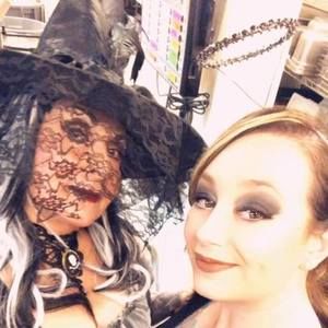 Meet your Posher, Olivia